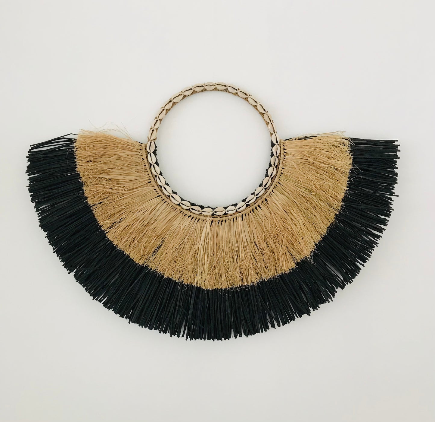 Raffia wandhanger Walyu