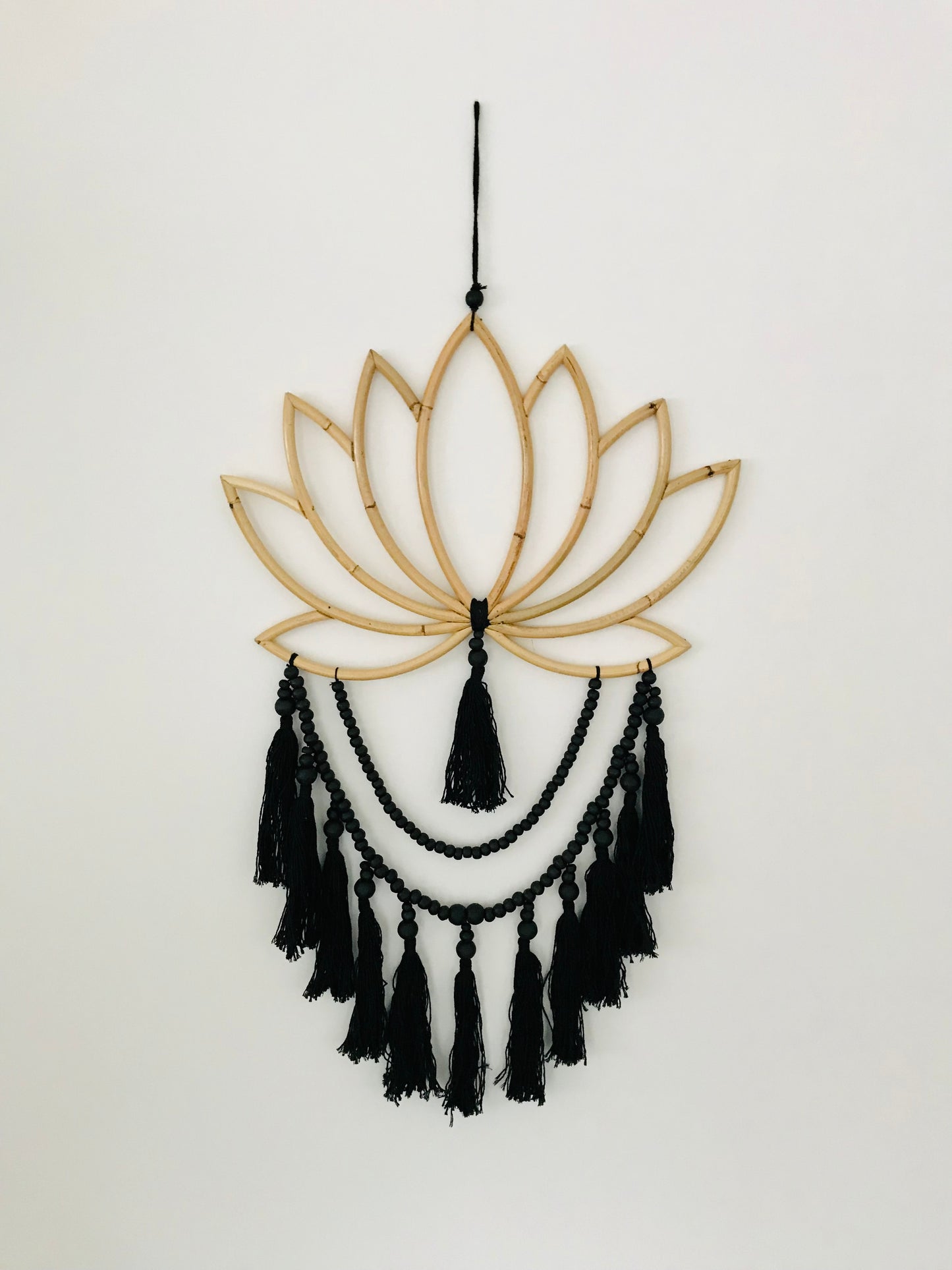 Rotan lotus wanddecoratie zwart 40 cm